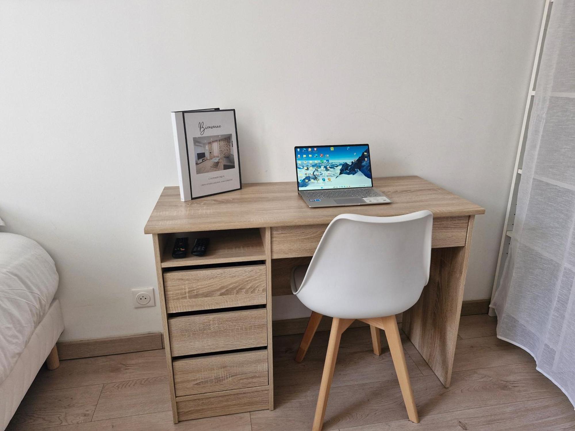 Appartement Tout Confort A 2 Pas Du Centre Ville Aubagne Bagian luar foto
