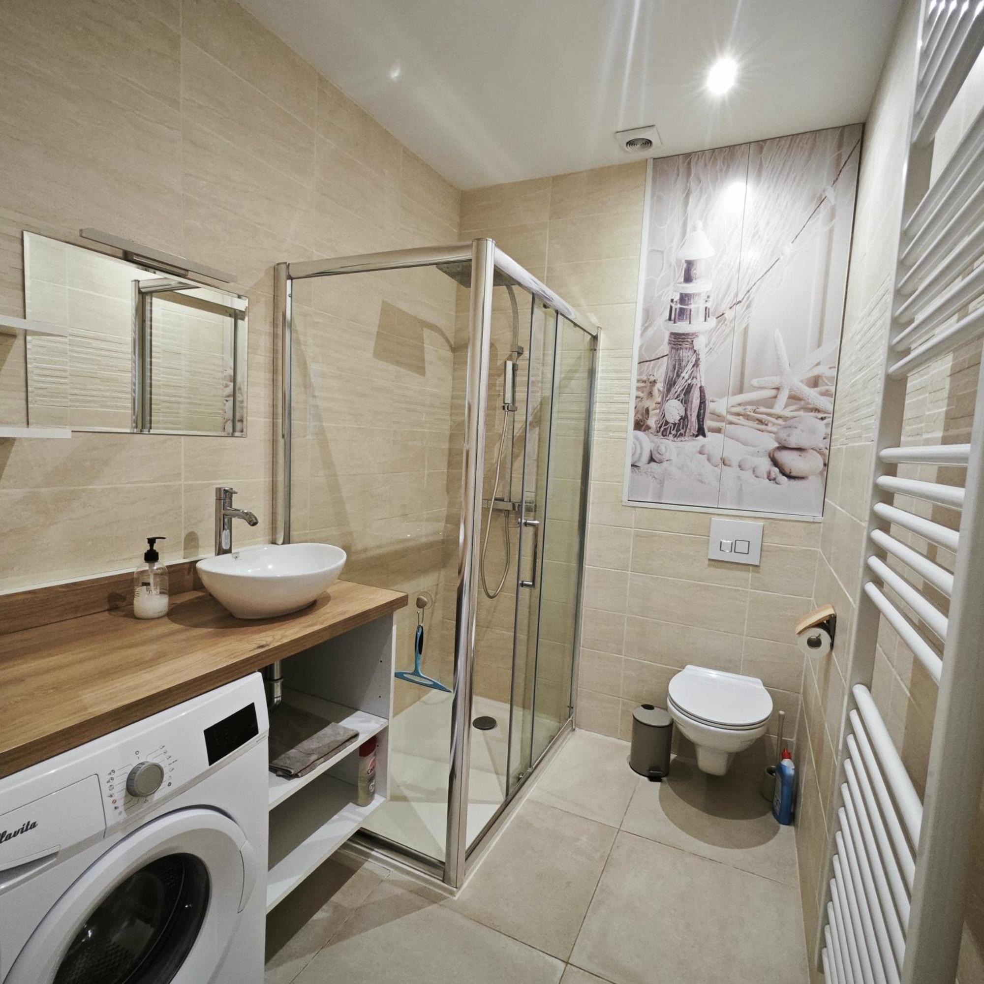 Appartement Tout Confort A 2 Pas Du Centre Ville Aubagne Bagian luar foto